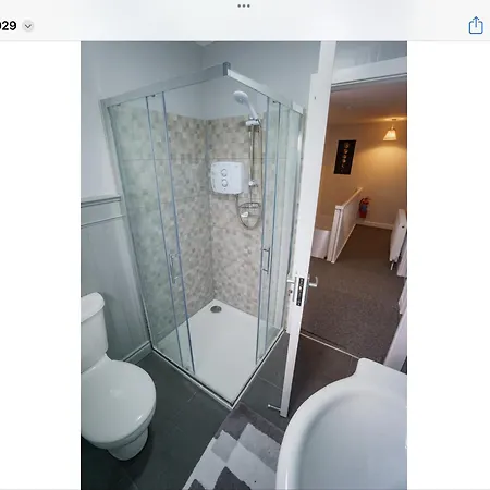 Holiday home Four Bedroom Warm And Cosy *