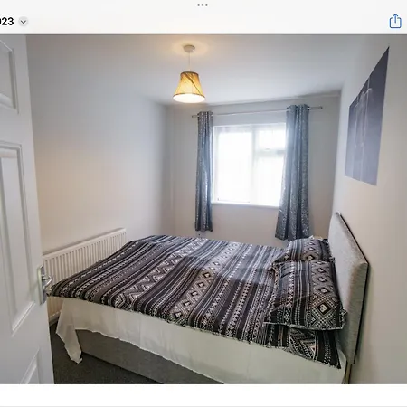 Four Bedroom Warm And Cosy Athea