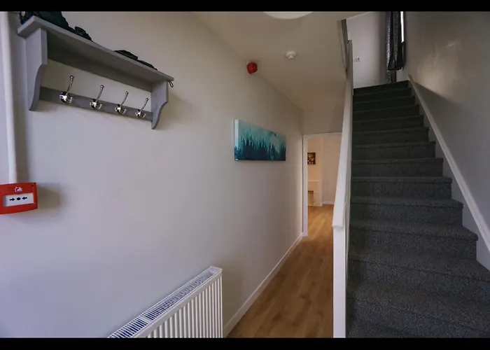 Сasa de vacaciones Four Bedroom Warm And Cosy Athea